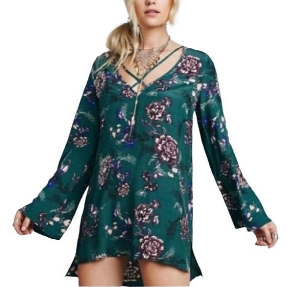 Free People Dresses & Skirts - Free People Green Floral Criss Cross Swing Dress/Tunic